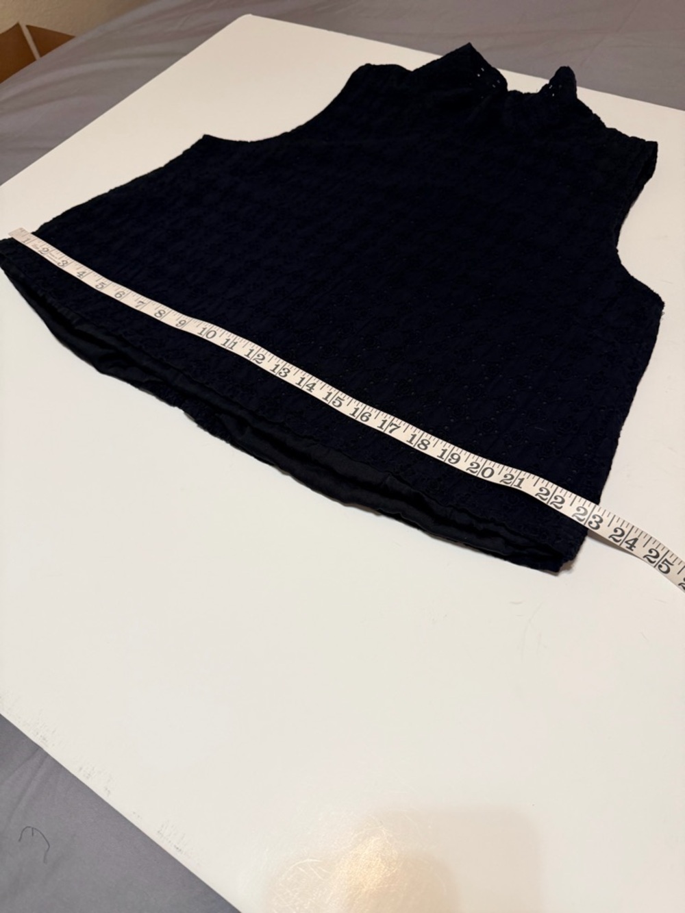 BURU black eyelet mockneck sleeveless cotton top, lined, back buttons - Picture 4 of 12